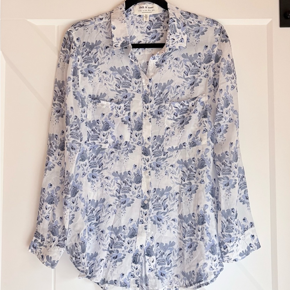 Cloth & Stone Anthropologie Floral Button Down Shirt | Blue Lightweight Blouse S